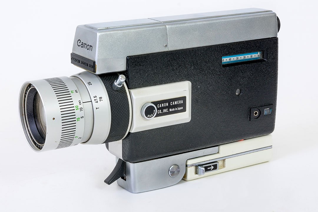 Výstava Co doputovalo do muzejní sbírky? Filmová kamera Canon, model Zoom 518 Super 8