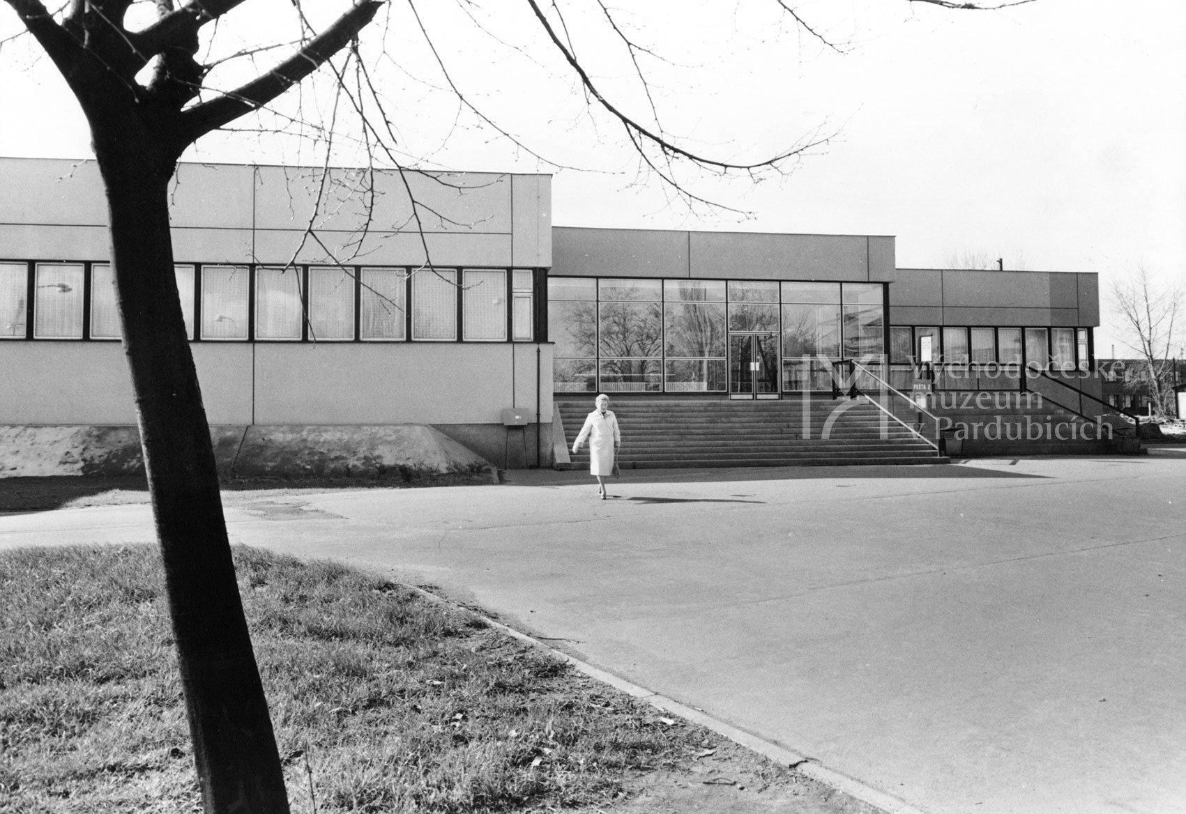 Prohlídka Tepna moderního města, veřejná část pošty 2 po otevření